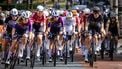 EDE - Sfeerbeeld van het peloton met ondermeer Lorena Wiebes (m) onderweg tijdens de Nederlandse kampioenschappen wielrennen bij de vrouwen op de weg. ANP VINCENT JANNINK