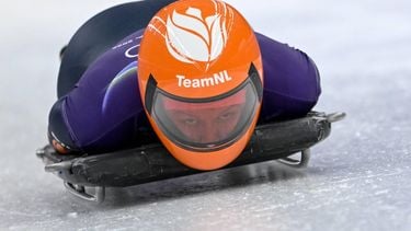 Netherlands' Kimberley Bos takes part in the skeleton women's training session at Cortina Sliding Centre during the Milano Cortina 2026 Winter Olympic Games in Cortina d'Ampezzo on February 10, 2026. 
Tiziana FABI / AFP