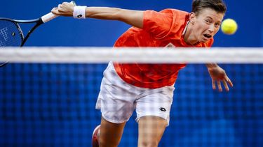 PARIJS - Tennisser Demi Schuurs in actie tegen Canada tijdens de wedstrijd gemend dubbel voor de bronzen medaille op de Olympische Spelen. ANP IRIS VAN DEN BROEK