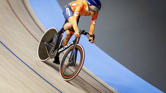 HEUSDEN-ZOLDER - Baanwielrenner Yanne Dorenbos in actie op de finale van de puntenkoers tijdens de tweede dag van de Europese kampioenschappen baanwielrennen in Belgie. ANP BAS CZERWINSKI
