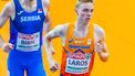 APELDOORN - Niels Laros tijdens de 3000 meter op de derde dag van het EK Indoor atletiek in Omnisport Apeldoorn. ANP IRIS VAN DEN BROEK