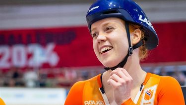 BALLERUP - Hetty van de Wouw in actie tijdens de halve finale Keirin op de vierde dag van het WK baanwielrennen in de Ballerup Super Arena. ANP IRIS VAN DEN BROEK