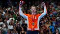 Gold medallist Netherlands' Rogier Dorsman poses  on the podium of the men's SM11 200m individual medley final event at the Paris 2024 Paralympic Games at The Paris La Defense Arena in Nanterre, west of Paris, on September 3, 2024. 
Dimitar DILKOFF / AFP