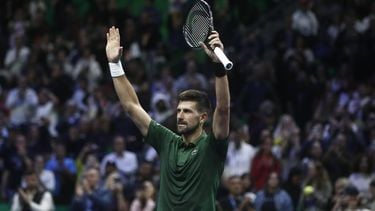 epa12508409 Novak Djokovic of Serbia celebrates after defeating Nuno Borges of Portugal (not pictured) during the Hellenic Championship ATP 250, in Athens, Greece, 06 November 2025.  EPA/YANNIS KOLESIDIS