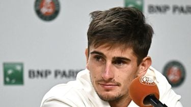 Italy's Matteo Arnaldi gives a press conference following his forfeit ahead of his men's semi final singles match against Italy's Flavio Cobolli on day 13 of the French Open tennis tournament on Court Philippe-Chatrier at the Roland-Garros Complex in Paris on June 5, 2026. Cobolli, the 10th seed, was due to be playing in his first Grand Slam semi-final but will instead benefit from some extra rest ahead of July 7's final.
JULIEN DE ROSA / AFP