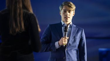 VELSEN-NOORD - Max Warmerdam tijdens de openingsceremonie van het 86e Tata Steel Chess Tournament. Tijdens het schaaktoernooi verdedigt de Nederlandse grootmeester Anish Giri zijn Masters-titel. ANP JEROEN JUMELET