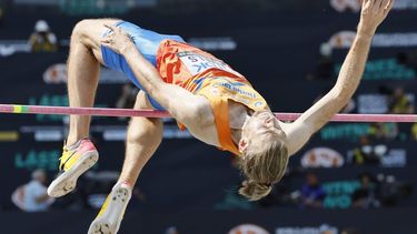 epa10809188 Douwe Amels of the Netherlands in action  during the High Jump Men qualification of the World Athletics Championships in Budapest, Hungary, 20 August 2023.  EPA/ROBERT GHEMENT