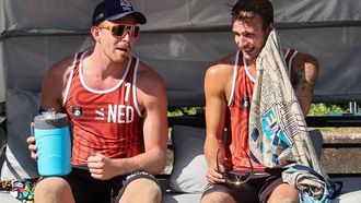 epa12281048 Stefan Boermans (L) and Yorick de Groot of Netherlands during their semifinal match against David Ahman and Jonatan Hellvig of Sweden at the CEV EuroBeachVolley 2025 n Dusseldorf, Germany, 03 August 2025.  EPA/RONALD WITTEK