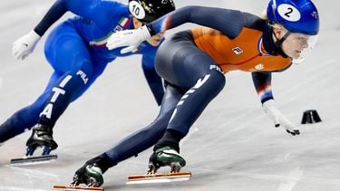 MILAAN - Xandra Velzeboer tijdens de kwartfinales voor de 500 meter bij het shorttrack schaatsen in de Milano Ice Skating Area op de Olympische Winterspelen van Milaan. ROBIN VAN LONKHUIJSEN / ANP