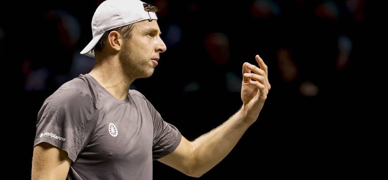 ROTTERDAM - Tallon Griekspoor in actie tegen Félix Auger-Aliassime tijdens de kwartfinale op de vijfde dag van het ABN AMRO tennistoernooi in Ahoy Rotterdam. BAS CZERWINSKI / ANP