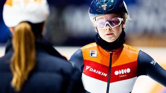ROTTERDAM - Xandra Velzeboer tijdens een training voorafgaand aan het WK shorttrack in Ahoy. ANP IRIS VAN DEN BROEK
