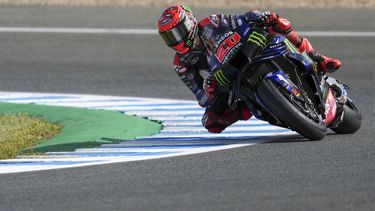 epa12054064 Monster Energy Yamaha MotoGP Team rider Fabio Quartararo of France participates in a MotoGP Free Practice session for the Motorcycling Grand Prix of Spain, in Jerez de la Frontera, Spain, 25 April 2025. The Motorcycling Grand Prix of Spain is held at the Circuito de Jerez - Angel Nieto racing track on 27 April 2025.  EPA/ROMAN RIOS