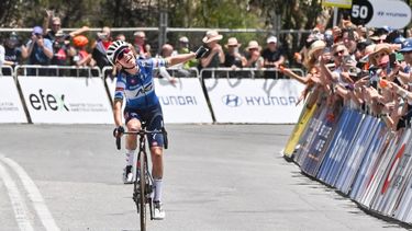 AG Insurance - Soudal rider Sarah Gigante from Australia reacts as she wins the third stage of the Tour Down Under cycling race in Adelaide on January 14, 2024. 
Brenton EDWARDS / AFP