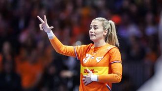 ROTTERDAM -  Estavana Polman (NED) in actie tijdens de halve finale op het WK handbal tussen Nederland en Noorwegen. ANP IRIS VAN DEN BROEK