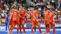 AMSTELVEEN - Spelers van Nederland voeren de 2-1 van Jip Janssen van Nederland tijdens de groepsfase wedstrijd op het WK hockey tussen Nederland en Japan in het Wagener Stadion. BAS CZERWINSKI / ANP