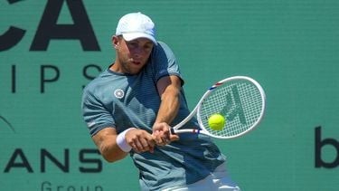 epa12203166 Tallon Griekspoor of the Netherlands in action against Corentin Moutet of France during their men's individual final of the ATP 250 Mallorca Championships tennis tournament in Santa Ponsa, Mallorca, Spain, 28 June 2025.  EPA/MIQUEL A. BORRAS