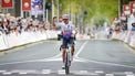VALKENBURG - Paula Blasi (UAE Team ADQ) viert haar overwinning tijdens de finish van de Amstel Gold Race 2026 voor vrouwen in Valkenburg. MARCEL VAN HOORN / ANP