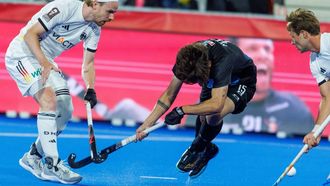 epa13197526 Thies Prinz of Germany and Tomas Ruiz of Argentina in action during the Men's semifinals match Germany vs Argentina of the FIH Hockey World Cup 2026 in Wavre, Belgium, 28 August 2026.  EPA/OLIVIER MATTHYS