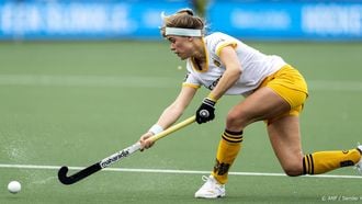 AMSTELVEEN - Danique van der Veerdonk van HC Den Bosch in de wedstrijd tegen Club Campo De Madrid, tijdens de finalewedstrijd vrouwen van de Euro Hockey League op 10 april 2023 in Amstelveen, Nederland. ANP SANDER KONING