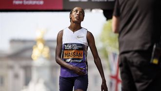 epa12058091 Sifan Hassan of The Netherlands finishes third in the elite women's race of the London Marathon in London, Britain, 27 April 2025. Taking place since 1981, the London Marathon is one of the most popular marathons in the world, with a record-breaking total of more than 56,000 people are expected to take part in the 2025 race.  EPA/TOLGA AKMEN