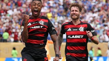 Flamengo's Brazilian forward #27 Bruno Henrique (L) celebrates next to teammate Brazilian defender #04 Leo Pereira after scoring his team's first goal during the FIFA Club World Cup 2025 Group D football match between Brazil's CR Flamengo and England's Chelsea at the Lincoln Financial Field stadium in Philadelphia on June 20, 2025. 
FRANCK FIFE / AFP