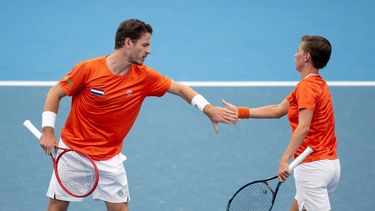 epa11048983 Demi Schuurs (R) and Wesley Koolhof of the Netherlands react during a Group F mixed doubles tennis match of the 2024 United Cup against Ulrikke Eikeri and Casper Ruud of Norway at Ken Rosewall Arena in Sydney, Australia, 30 December 2023.  EPA/STEVEN MARKHAM AUSTRALIA AND NEW ZEALAND OUT