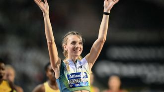 Netherlands' Femke Bol waves to the crowd ahead of the women's 800m final during the World Athletics Diamond League athletics meeting at the King Baudouin Stadium in Brussels, on September 5, 2026. 
NICOLAS TUCAT / AFP