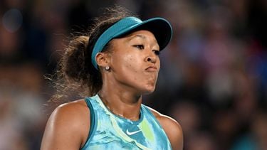 epa12670277 Naomi Osaka of Japan reacts during the Women’s 2nd round match against Sorana Cirstea of Romania on day 5 of the 2026 Australian Open tennis tournament in Melbourne, Australia, 22 January 2026.  EPA/LUKAS COCH AUSTRALIA AND NEW ZEALAND OUT