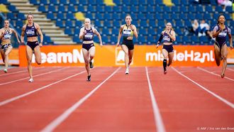 HENGELO - Liek Klaver, Marije van Hunenstein, Femke Bol en Tasa Jiya tijdens de finale op de 200 meter op de derde dag van het NK Atletiek in het FBK Stadion. ANP IRIS VAN DEN BROEK