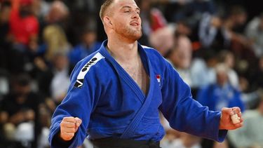 2023-11-05 18:37:36 Netherlands' Jelle Snippe celebrates after defeating Slovakia's Marius Fizel (unseen) in the men's +100 kg during the European Judo Championships 2023 at the Sud de France Arena in Montpellier, southern France, on November 5, 2023. 
Sylvain THOMAS / AFP