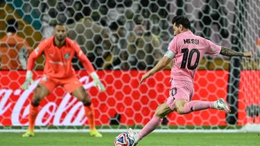 Inter Miami's Argentine forward #10 Lionel Messi shoots the ball during the FIFA Club World Cup 2025 Group A football match between US Inter Miami and Brazil's Palmeiras at the Hard Rock stadium in Miami on June 23, 2025. 
CHANDAN KHANNA / AFP