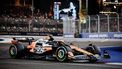 epa11619085 British driver Lando Norris of McLaren F1 Team in action during the Singapore Formula One Grand Prix at the Marina Bay Street Circuit, Singapore, 22 September 2024.  EPA/TOM WHITE