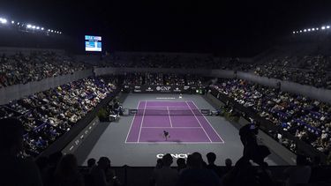 Czech Republic's Marketa Vondrousova plays against US's Coco Gauff during their women's singles match of the WTA Finals tennis championships in Cancun, Mexico, on November 3, 2023. 
CLAUDIO CRUZ / AFP