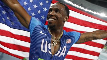 US Gil Roberts celebrates winning the Men's 4x400m Relay Final during the athletics event at the Rio 2016 Olympic Games at the Olympic Stadium in Rio de Janeiro on August 20, 2016.   
Adrian DENNIS / AFP