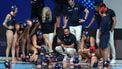 epa12251330 Dutch Head Coach Evangelos Doudesis (C) talks to his players during the Women's Water Polo classification match between Italy and Netherlands at the World Aquatics Championships Singapore 2025 in Singapore, 21 July 2025.  EPA/FAZRY ISMAIL
