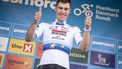 epa10805957 Dutch Fabio Jakobsen celebrates winning the fourth stage of the PostNord Danmark Rundt 2023 cycling race with in Bagsvaerd, Denmark, 18 August 2023.  EPA/Mads Claus Rasmussen  DENMARK OUT