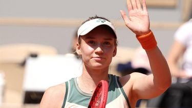 Kazakhstan's Elena Rybakina celebrates after winning her women's singles round of sixteen match against Ukraine's Elina Svitolina on Court Philippe-Chatrier on day nine of the French Open tennis tournament at the Roland Garros Complex in Paris on June 3, 2024. 
Emmanuel Dunand / AFP
