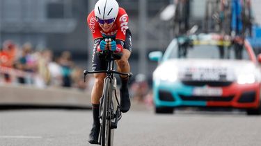 ROTTERDAM - Thalita de Jong in actie tijdens de individuele tijdrit van de Tour de France Femmes, de Ronde van Frankrijk voor vrouwen. De meerdaagse wielerronde behoort tot de UCI Women's WorldTour en duurt tot en met 18 augustus. ANP BAS CZERWINSKI