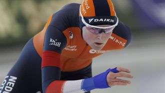 epa11127223 Esther Kiel of the Netherlands competes during the Women's 1500m race of the ISU World Cup Speed Skating, in Quebec City, Quebec, Canada, 04 February 2024.  EPA/CJ GUNTHER
