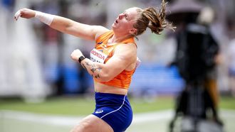 TOKIO - Jessica Schilder op het onderdeel kogelstoten tijdens de WK atletiek in het Japan National Stadium. ANP ROBIN VAN LONKHUIJSEN