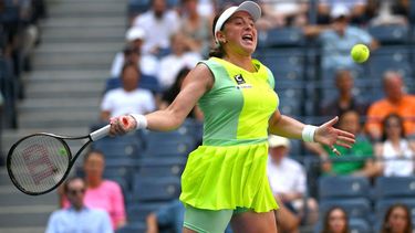 2023-09-05 18:20:37 Latvia's Jelena Ostapenko hits return to USA's Coco Gauff during the US Open tennis tournament women's singles quarter-finals match at the USTA Billie Jean King National Tennis Center in New York City, on September 5, 2023. 
ANGELA WEISS / AFP