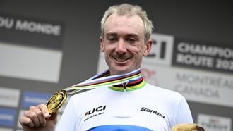 The United States' Brandon McNulty celebrates on the podium after winning the Men Elite Road Race during the 2026 Union Cycliste Internationale (UCI) Road World Championships in Montreal, Quebec, on September 27, 2026. 
Andrej Ivanov / AFP