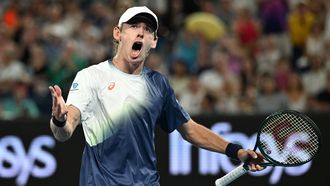 epa11838057 Alex De Minaur of Australia celenbrates winning the 2nd set during his Men's Singles round 4 match against Alex Michelsen of USA at the Australian Open tennis tournament in Melbourne, Australia, 20 January 2025.  EPA/JAMES ROSS  AUSTRALIA AND NEW ZEALAND OUT