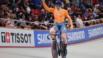 Netherlands' #168 Harrie Lavreysen celebrates after winning the men's team sprint final during the 2025 UCI Track World Championships at the Peñalolen Velodrome, in Santiago, on October 22, 2025. 
Javier TORRES / AFP