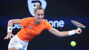Netherlands' Arantxa Rus hits a return against Croatia's Donna Vekic during their women's singles match at the United Cup tennis tournament on Ken Rosewall Arena in Sydney on January 2, 2024. 
DAVID GRAY / AFP