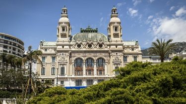 MONTE-CARLO - Het casino in Monaco in aanloop naar de Formule 1-Grand Prix. In de smalle straten van Monaco begint het zevende raceweekeinde van dit seizoen in de Formule 1. ANP REMKO DE WAAL