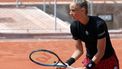 2023-05-30 15:11:21 epa10663168 Arantxa Rus of the Netherlands plays Julia Grabher of Austria in their Women's Singles first round match during the French Open Grand Slam tennis tournament at Roland Garros in Paris, France, 30 May 2023.  EPA/TERESA SUAREZ