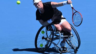 epa11850832 Aniek Van Koot of the Netherlands in action against Yui Kamiji of Japan during her Women’s Wheelchair Singles final during the 2025 Australian Open at Melbourne Park in Melbourne, Australia, 25 January 2025.  EPA/JOEL CARRETT  AUSTRALIA AND NEW ZEALAND OUT