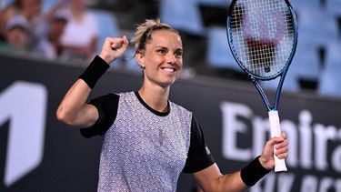 Netherlands' Arantxa Rus celebrates after victory against Ukraine's Anhelina Kalinina during their women's singles match on day two of the Australian Open tennis tournament in Melbourne on January 15, 2024. 
WILLIAM WEST / AFP