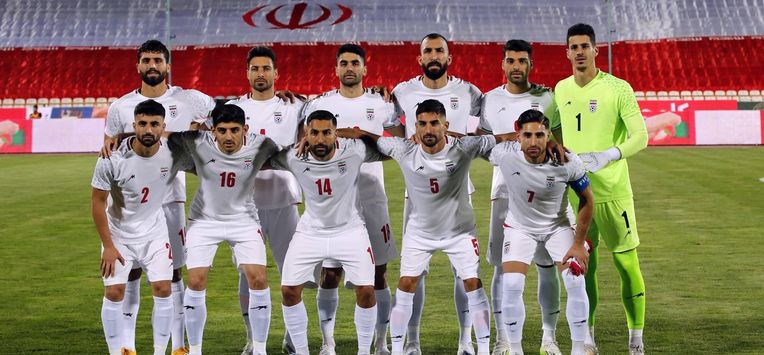 epa10856904 Iran national soccer team pose for a team picture during the international friendly soccer match between Iran and Angola, in Tehran, Iran, 12 September 2023.  EPA/ABEDIN TAHERKENAREH